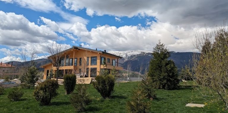 Bulgaria Log House
